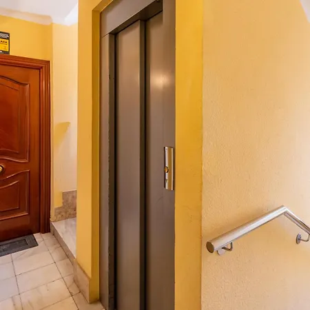 Wintowinrentals Centrico Y Luminoso Apartamento En El Corazon De Malaga Exterior photo