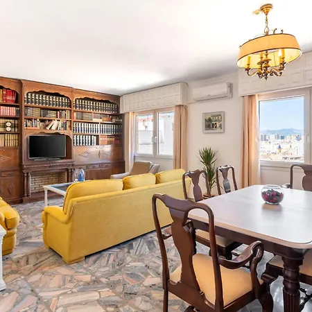 Wintowinrentals Centrico Y Luminoso Apartamento En El Corazon De Malaga Exterior photo